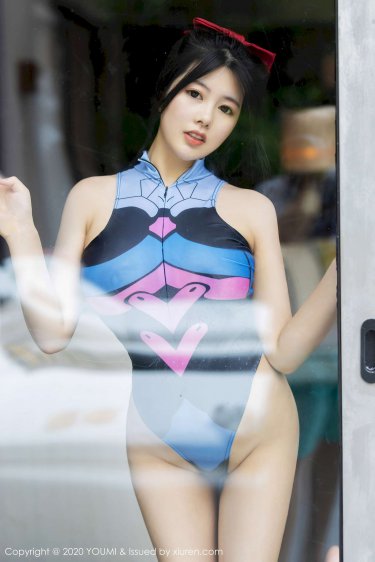 撕掉她的衣服吮的双乳游戏